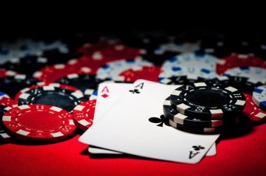 wslot88 Poker Indonesia mobile app interface showing live table selection and player avatars